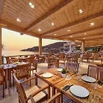 Saint John & Hotell 5*