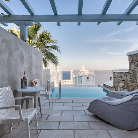 Resort Saint John & 5*