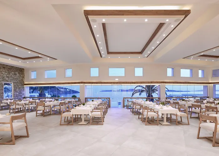 Otel Saint John & 5*