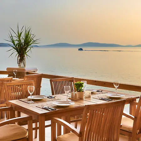 圣约翰别墅酒店 5* Agios Ioannis Diakoftis